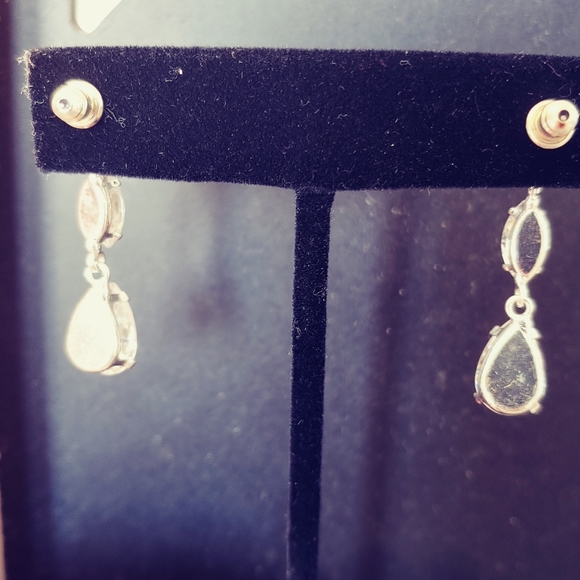 Crystal earrings with silver back - Picture 5 of 5